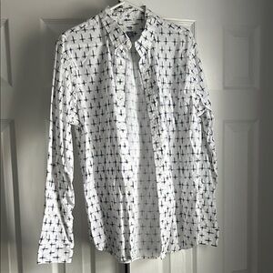 Old navy large Men's White and Blue Patterned Shirt